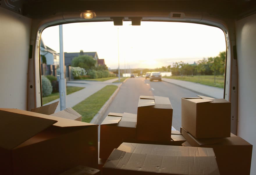 Packed removal van ready for a local move or Marketplace pickup